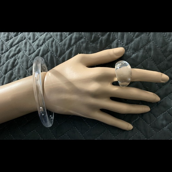 Woman’s acrylic dome ring and bracelet. NWNT. Size 7.5 ring approximate - Picture 1 of 12